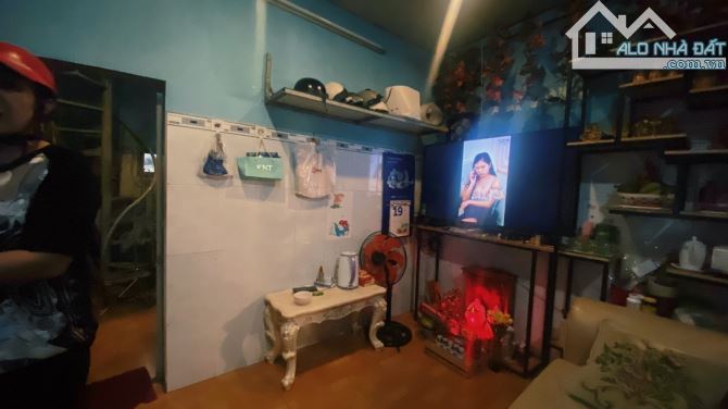ĐƯỜNG NGUYỄN VĂN CÔNG P3 QUẬN GÒ VẤP - BÁN NHÀ 2 TẦNG HẺM ÔTÔ LƯU THÔNG QUA LẠI - 3