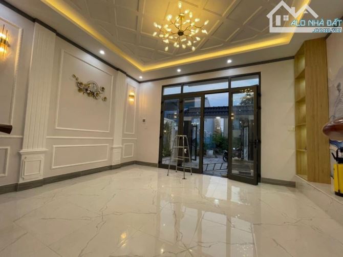 BÁN NHÀ MỚI XÂY CUỐI ĐƯỜNG ĐỒNG KHỞI - 3