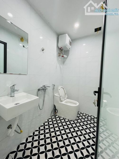 Bán căn hộ phố Lê Gia Định 115m2, 4 Phl ngủ , 2wc, ô tô đỗ - 4