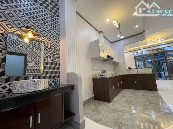 BÁN NHÀ MỚI XÂY CUỐI ĐƯỜNG ĐỒNG KHỞI - 4