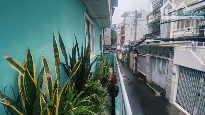 ĐƯỜNG NGUYỄN VĂN CÔNG P3 QUẬN GÒ VẤP - BÁN NHÀ 2 TẦNG HẺM ÔTÔ LƯU THÔNG QUA LẠI - 5