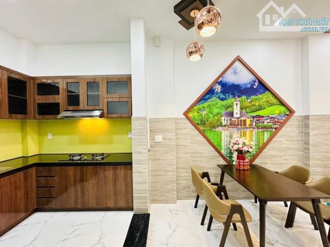 Không thể rẻ hơn! Bán nhà 2MT xe hơi chạy vi vu Út Tịch, P. 4, TB 4.8x23m giá 11.9 tỷ - 5