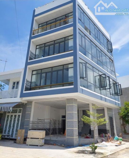 Cho thuê nhà 4 tầng DTSD 400m2 khu Phước Hải 40tr/ tháng