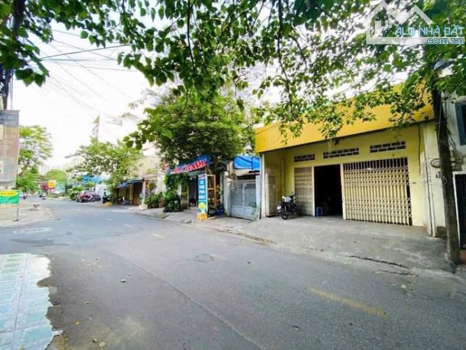 Bán nhà MT đs 12 sát MT Trần Não 20m, 6x23m, Giá 25 Tỷ TL