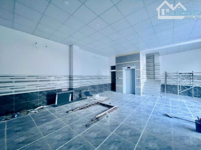 Cho thuê nhà 4 tầng DTSD 400m2 khu Phước Hải 40tr/ tháng - 1