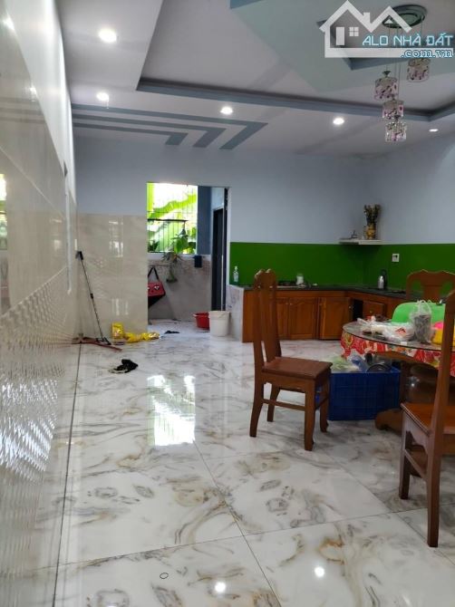 Cần bán 5 x 45 nhà đất mặt tiền CMT8 phường 3 Tp Tây Ninh - 1