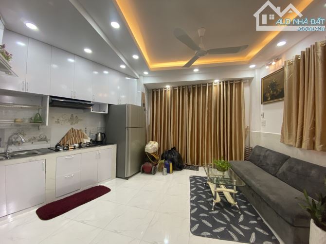 Nhà mới 3 lầu 3PN 4WC Lê Quang Định 22m2 chỉ 3.9 tỷ - 2