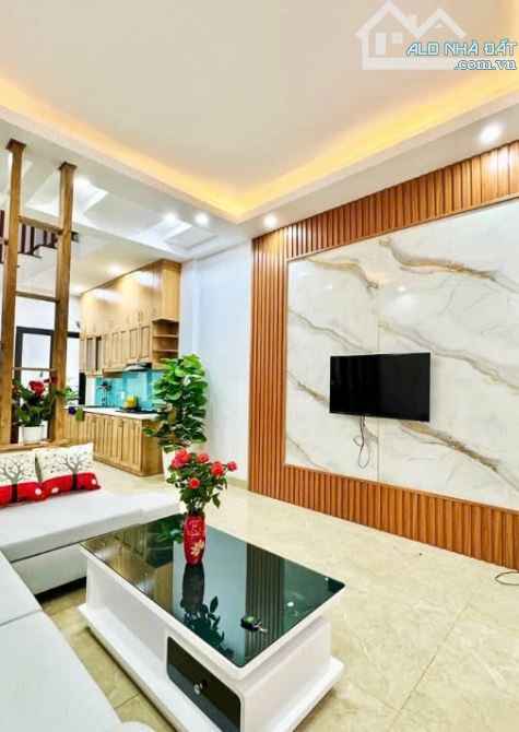 Bán nhà NGỌC TRỤC_ĐẠI MỖ, dân xây, ô tô cách 15m, ngõ nông, 4,5 tầng, 32m2, nhỉnh 4 tỷ - 2