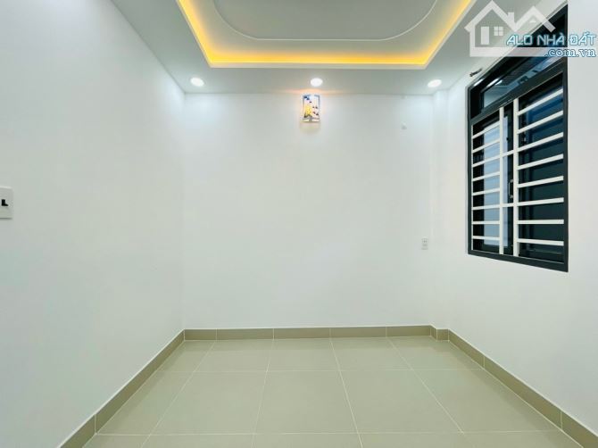 🏠🏠 NHÀ MỚI - SỔ ĐẸP - CHỈ NHỈNH 2 TỶ - GẦN SÂN BAY - BV 175 - CV GIA ĐỊNH - 4 TẦNG - 4