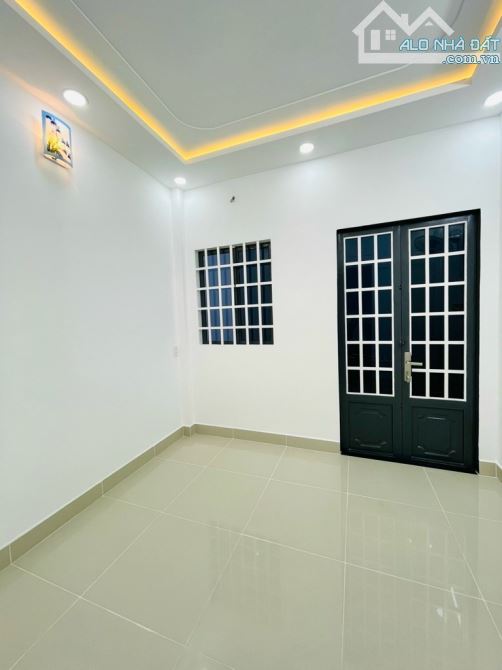 🏠🏠 NHÀ MỚI - SỔ ĐẸP - CHỈ NHỈNH 2 TỶ - GẦN SÂN BAY - BV 175 - CV GIA ĐỊNH - 4 TẦNG - 7