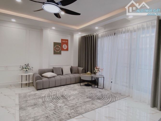 Bán nhà Nguyễn Ngọc Nại, Thanh Xuân: 55m2*7T chỉ 11 tỷ 8 ở sướng, nội thất đẹp, thang máy