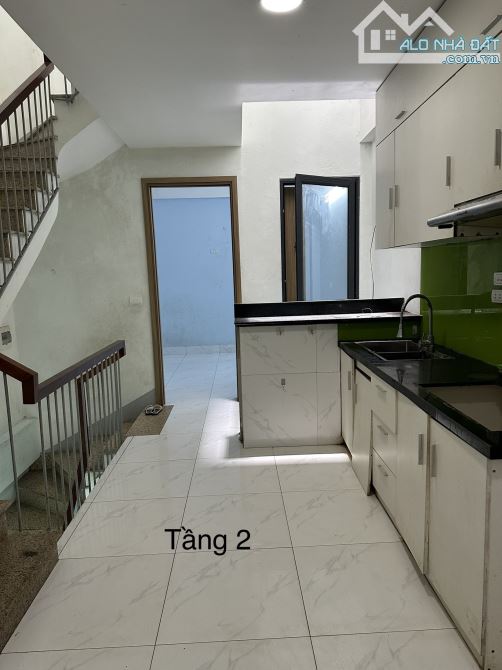 Cho thuê nhà 4 tầng (55m2) KPL dịch vụ Hoà Bình - Yên Nghĩa, Đường 11m