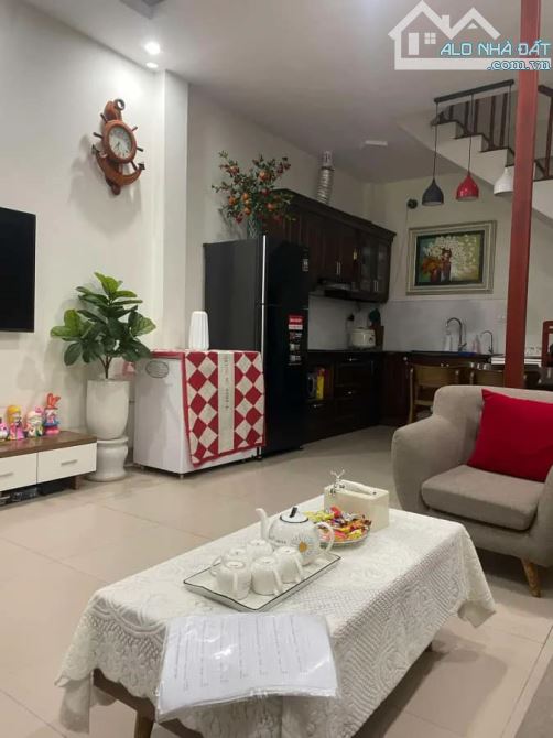 SIÊU PHẨM HÀNG HIẾM MẬU LƯƠNG – HÀ ĐÔNG, NGÕ BA GÁC ĐUA, 32M2*5T GIÁ 4.8 TỶ.