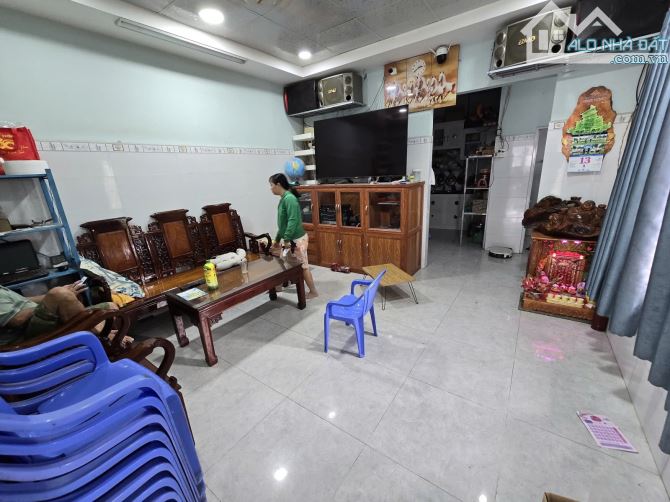 GẤP BÁN - KHU PHÂN LÔ GẦN VẠN PHÚC CITY - HẺM XE HƠI - NHÀ C4 - 66M2 - CHỈ 3.X TỶ - 1
