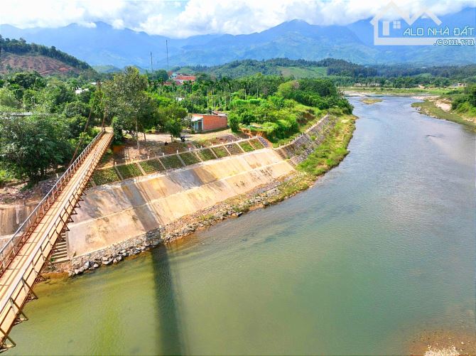 "Bán đất thổ cư View Sông, nằm cách UBND xã Liên Sang, Khánh Vĩnh và Quốc Lộ 27C chỉ hơn 2 - 1