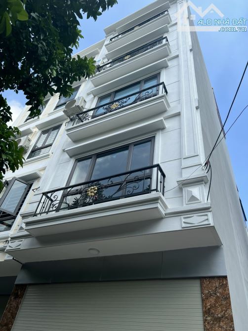 Bán nhà Ô TÔ VÀO NHÀ Ở. DT 35mx5T. Hữu Hòa, Thanh Trì. - 2