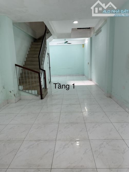 Cho thuê nhà 4 tầng (55m2) KPL dịch vụ Hoà Bình - Yên Nghĩa, Đường 11m - 1