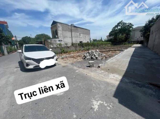 Còn lô duy nhất giá bán nhanh ở ô tô đỗ cổng đg liên thôn - 1