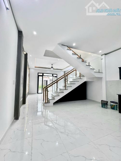 Bán nhà lầu mới xây trả góp qua ngân hàng, sổ riêng thổ cư 100% gần KDL Bửu Long - 3