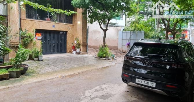 SIÊU PHẨM! TÒA NHÀ CHDV 120M2*43PKK KHU PHÂN LÔ ĐẤU GIÁ YÊN XÁ - PHÙNG HƯNG HN.
