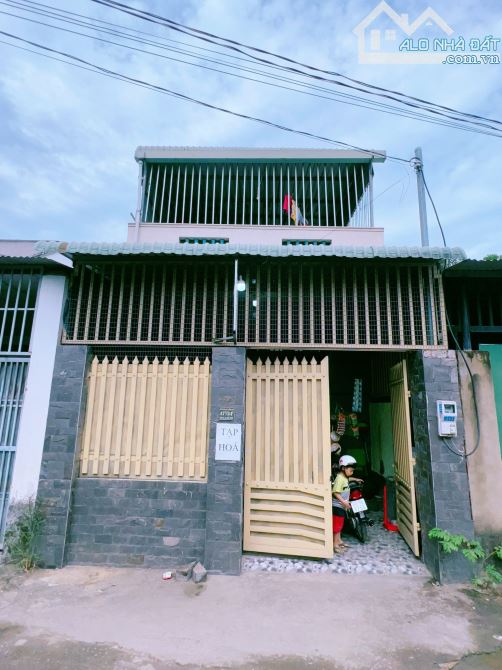 Bán Nhà 1 lầu 1 trệt tâm huyết gần GX Lộc Lâm P.Hố Nai .Tp Biên Hoà .