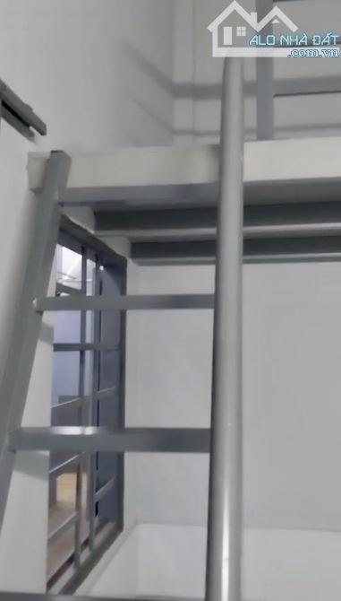 Bán dãy nhà trọ xã Phước Đông, huyện Cần Đước: Dt 306m2; sát QL50 - 10