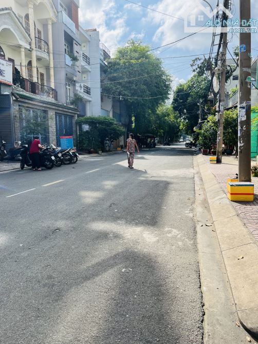 Cơ hội vàng cho anh chị cần mua nhà vị trí đẹp, xây theo ý thích mà giá tốt tại Tân Phú - 1