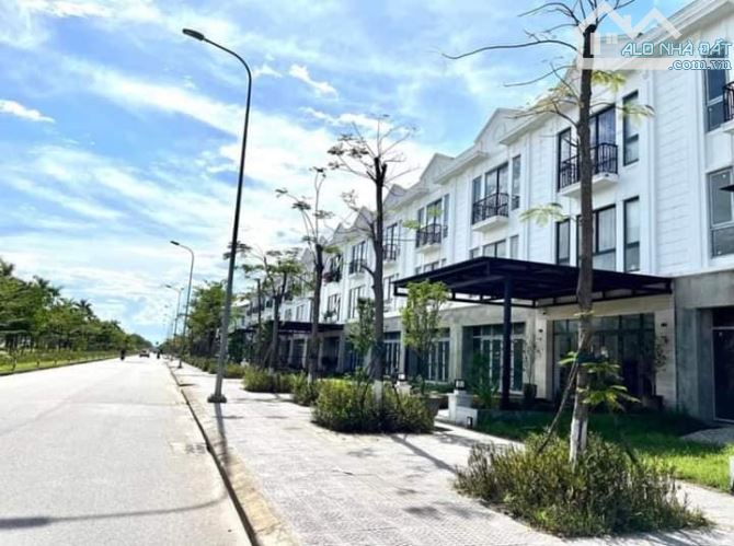 📢 BÁN CĂN SHOPHOUSE 3 TẦNG KHU ĐÔ THỊ ROYAL PARK HAI MẶT TIỀN GIÁ HỢP LÝ - 1