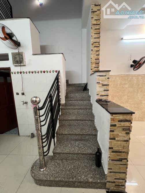Bán nhà Bình Tân, đường Tân Hòa Đông, 125m2, 1 lầu, chỉ 40 triệu 1m2 rẻ nhất khu vực - 1