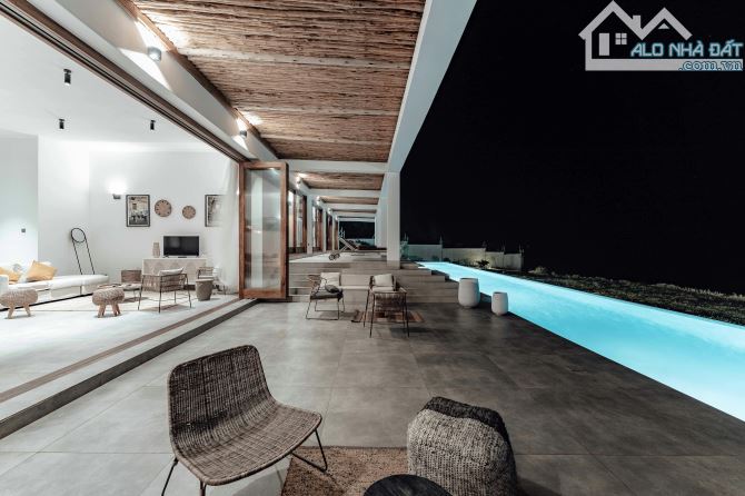 Village 4T Dòng Tiền View Biển - Lô Góc 2 Mặt Tiền Loseby- 240m2- Ngang 12m- Giá : 34 Tỷ - 1