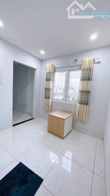 SIÊU PHẨM 5 TẦNG 50M2 GIÁ RẺ CÁCH XE  HƠI 3 CĂN CHỈ 10 MÉT KHAI THÁC 25TR/TH - 20