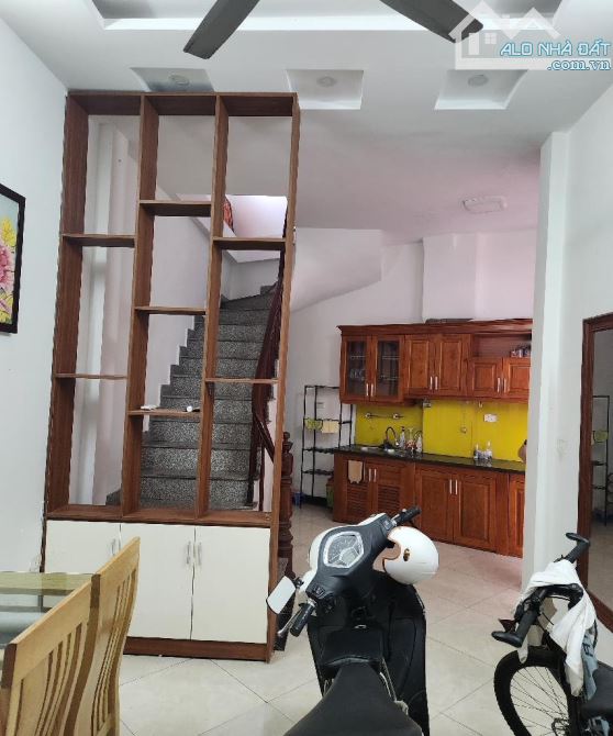 THỊNH LIỆT-GIÁP NHỊ - LÔ GÓC 3 THOÁNG, 5 TẦNG THÔNG SÀN, 3 NGỦ, NỘI THẤT ĐẸP, GẦN PHỐ - 2