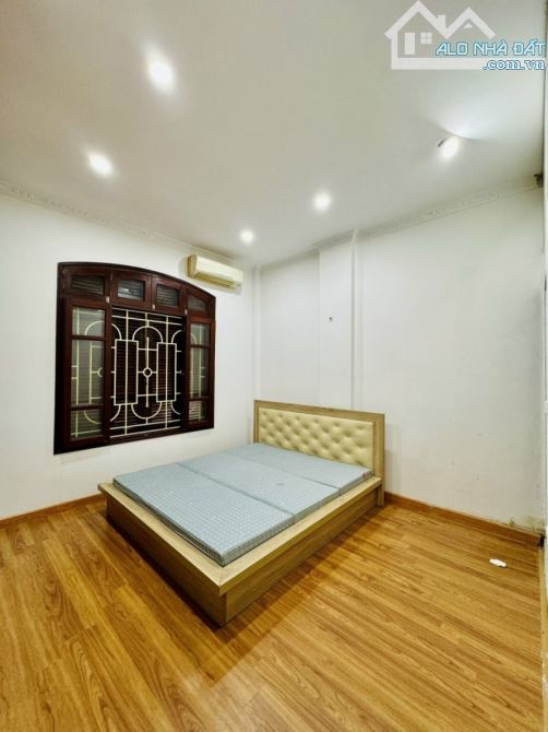 Bán nhà phố Bưởi Ba đình 41m2, 5 tầng, Ô tÔ vào nhà, Giá 14,8 tỷ!. - 2