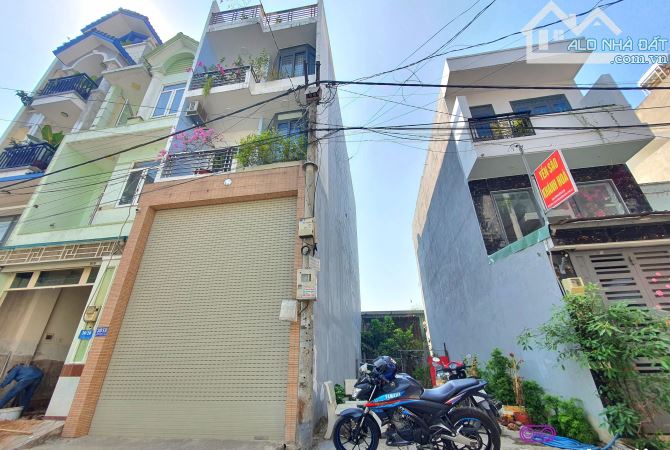 bán đất hẻm 30 Hoàng Hữu Nam, Quận 9, Gần ngã ba mỹ thành. - Diện tích 58.4m² (4x14.6m). - 1