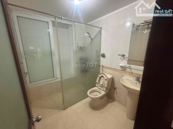 Cho thuê nhà trên đường Trần Quốc Hoàn, Cầu Giấy, Hà Nội. dt 50 m2 x 5 tầng, giá 19 triệu - 2