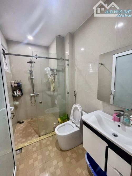 CẦN BÁN GẤP SIÊU PHẦM TRUNG TÂM PHỐ CỔ➖NHÀ 5 TẦNG MỚI MẶT TIỀN LÝ THƯỜNG KIỆT, BMT - 2