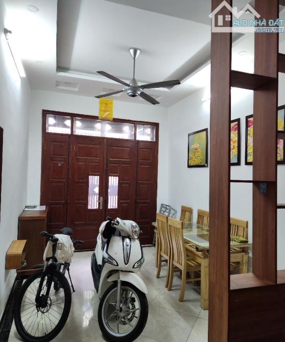 THỊNH LIỆT-GIÁP NHỊ - LÔ GÓC 3 THOÁNG, 5 TẦNG THÔNG SÀN, 3 NGỦ, NỘI THẤT ĐẸP, GẦN PHỐ - 3