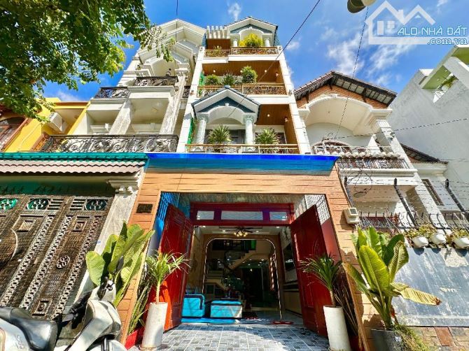 Nhà Đẹp Lung Linh - Ô Tô Ngủ Trong Nhà, Gần Emart Phan Huy Ích, 4,2x15, 4 Tầng NHỈNH 8 tỷ