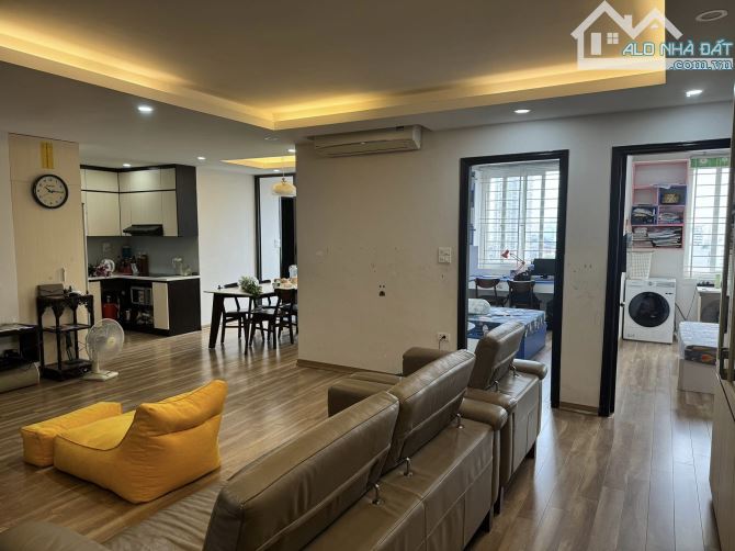 BÁN CĂN HỘ 3PN ĐỘI NHÂN, BA ĐÌNH, VIEW HỒ TÂY, NỘI THẤT CAO CẤP, 110M2, CHỈ HƠN 6 TỶ