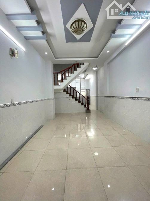 NHÀ BÌNH TÂN - HXH 7M THÔNG - 60M2 - 3 TẦNG - VỊ TRÍ ĐẸP. - 1