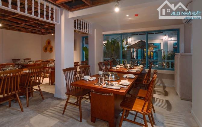 Villa Tú Xương, gần biệt thự Thái Công, Quận 3. Diện tích: 10mx30m, Trệt 2 tầng. Giá 80tr - 1