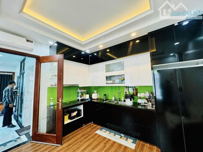 VIP THANG MÁY/Ô TÔ TRÁNH/DÒNG TIỀN Nguyễn Chính 60M2 - 6 TẦNG = 14.5 tỷ Hoàng Mai - 1