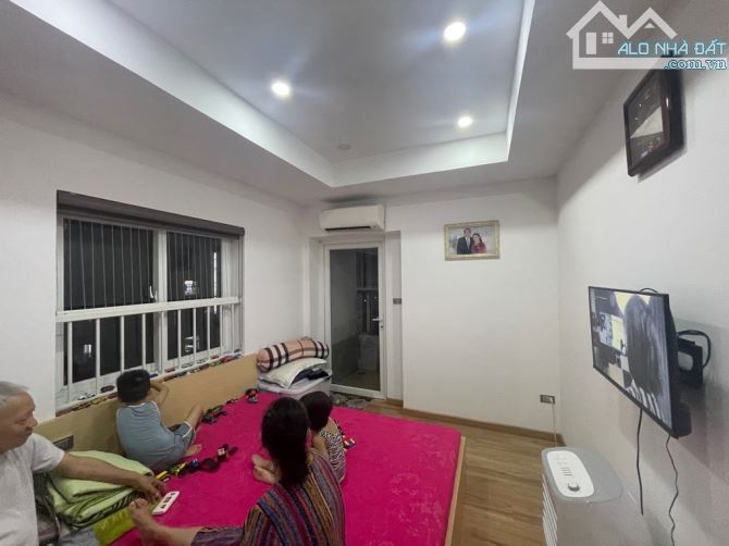 75M2 - 2NGỦ - TRÊN 3,9TỶ 🌟CHCC  VẬT TƯ DU LỊCH TRẦN THỦ_ĐỘ - ĐẸP HIẾM LÔ GÓC 2 BAN CÔNG - - 2