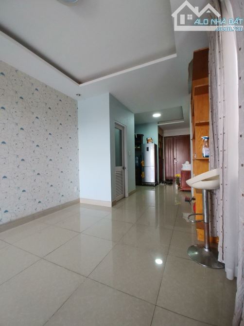 Chung cư NGuyễn Ngọc Phương, P19, Bình Thạnh: 60m2,2p ngủ,2wc NT, 11tr - 3