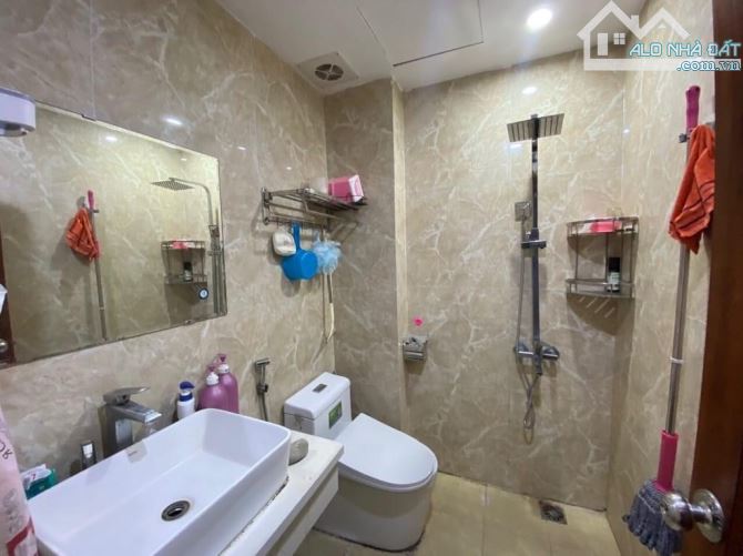 Bán nhà riêng chính chủ 40m2 Phố Đại Từ,nhìn ra Hồ Linh Đàm - 3