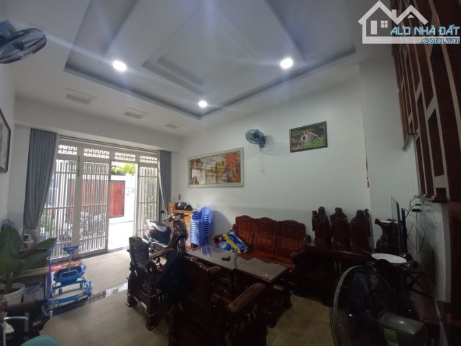 Hẻm ô tô tránh đẹp nhất Làng Tăng Phú, gần Lê Văn Việt Quận 9, 60m2, chỉ 6.3 tỷ - 4