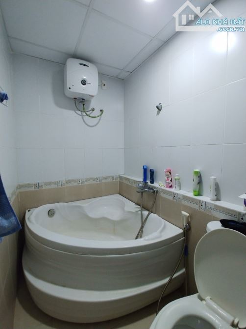 Chung cư NGuyễn Ngọc Phương, P19, Bình Thạnh: 60m2,2p ngủ,2wc NT, 11tr - 5