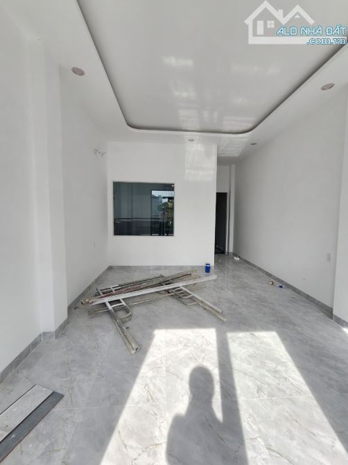 3,75Tỷ TL🔥Bán nhà 1 trệt 2 lầu + Tum KDC Lộc Phát Residence, P.Thuận Giao, Thuận An - 8