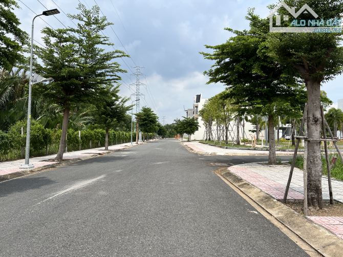 Đất KDC 28ha - Nguyễn Bình, Nhơn Đức Nhà Bè.  - Diện tích: 5x20m giá bán 3 tỷ - 1