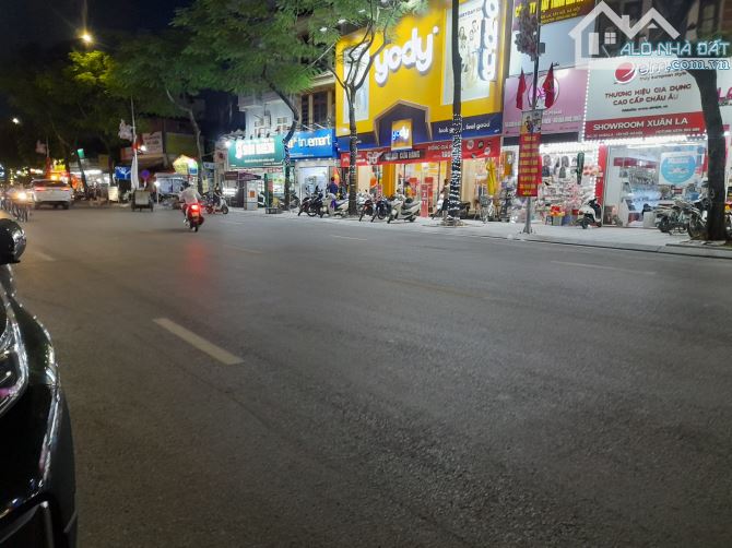 Bán nhà mặt phố Xuân La Tây Hồ 250m2 x 2 Tầng, MT 13m, Giá 130 tỷ - 2